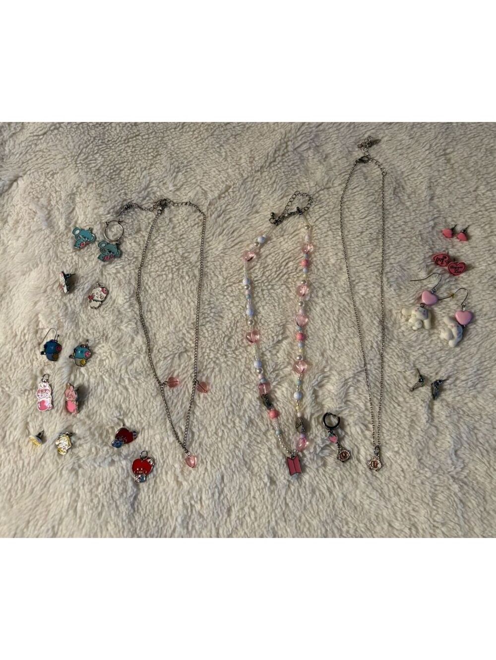 Set of Children’s jewelry 3 necklaces earrings charms Y2K jewelry making